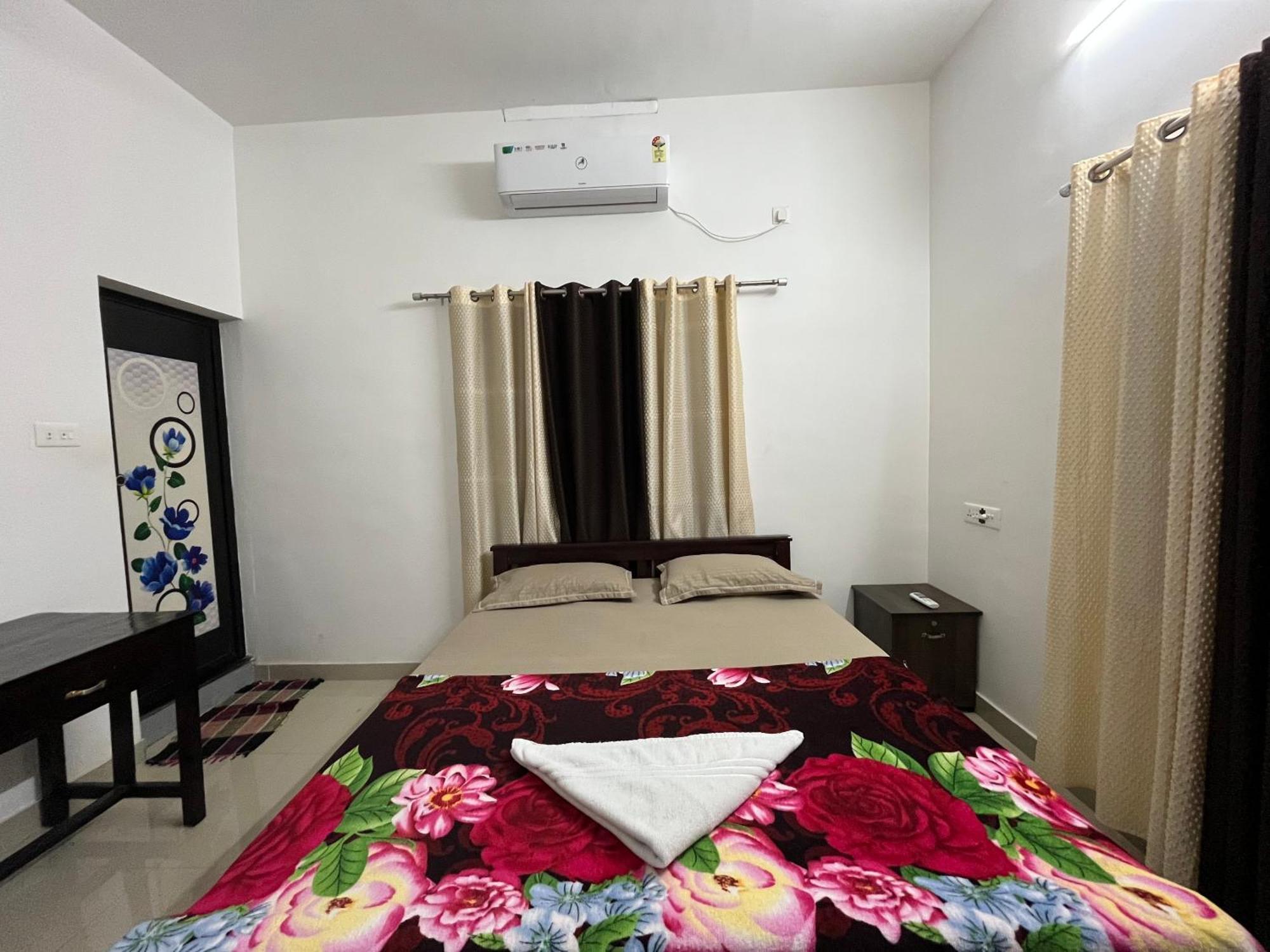 Phoenix Homestay Varkala Bagian luar foto