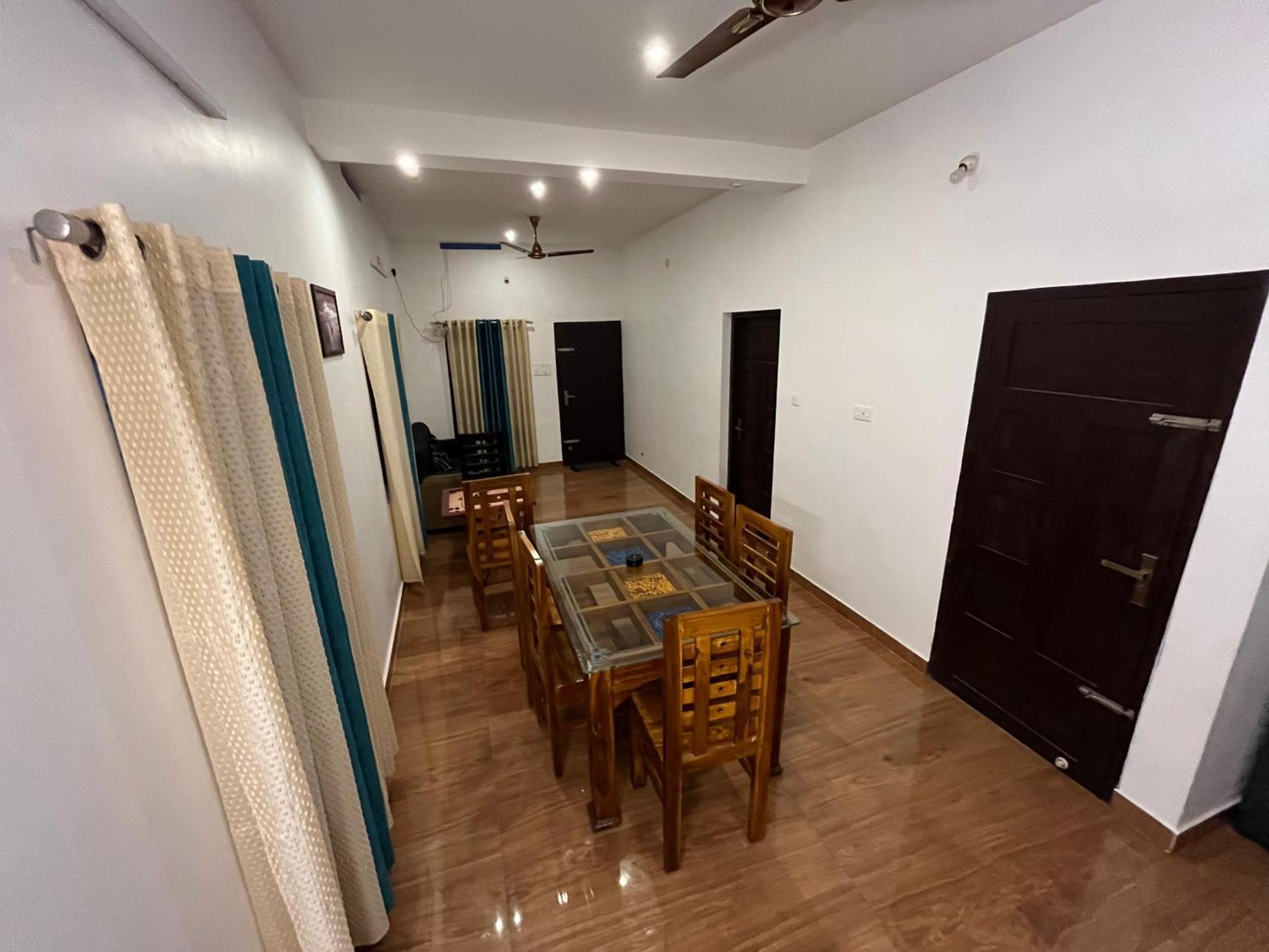 Phoenix Homestay Varkala Bagian luar foto